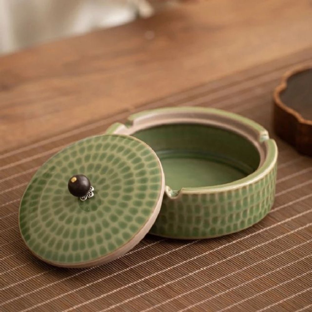 CalmNest Minimalist Ceramic Ashtray With Wooden Lid
