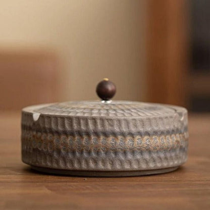 CalmNest Minimalist Ceramic Ashtray With Wooden Lid
