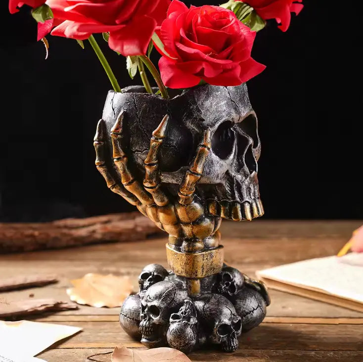 Skeleton Hand Skull Vase, Gothic Resin Planter with Skulls and Chains for Flowers and Succulents