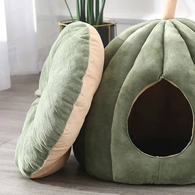 Pumpkin Shaped Closed Cat Bed Cosy Cat Cave with Removable Cushion Soft Padded Hideaway Pet Bed