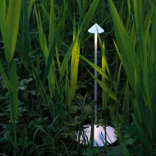 Wireless Dimmable LED Lamp with Rechargeable Battery and Touch Control Operation
