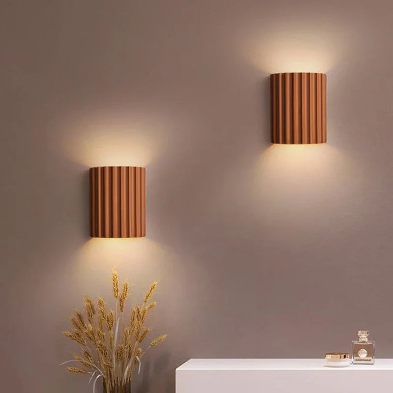 Nordic Modern Resin Wall Lamp