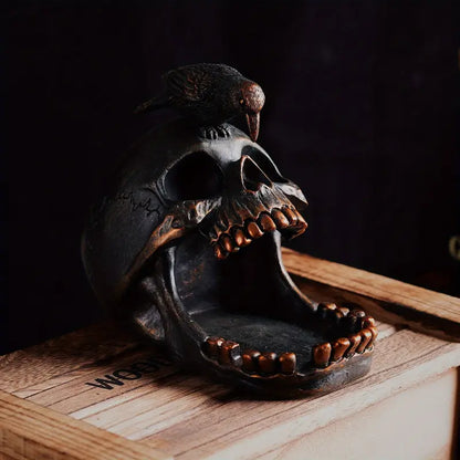 Raven and Skull Gothic Trinket Tray, Resin Catch All Dish for Jewellery, Keys and Rings, Dark Decor