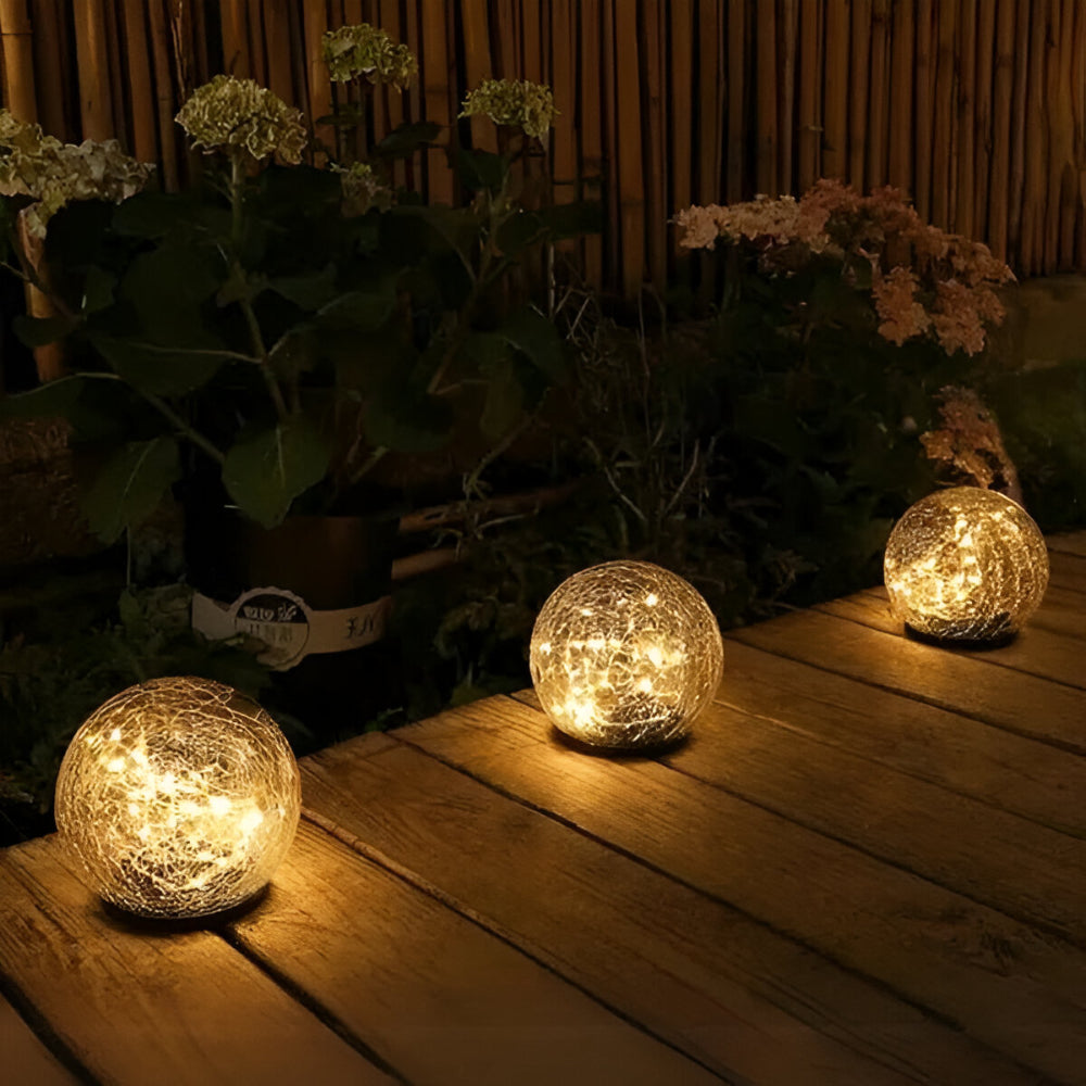 Crackle Glass Solar Orb Light