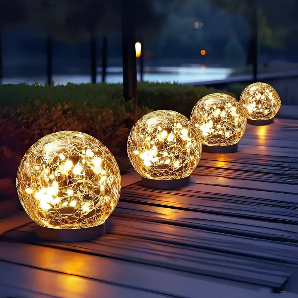 Crackle Glass Solar Orb Light