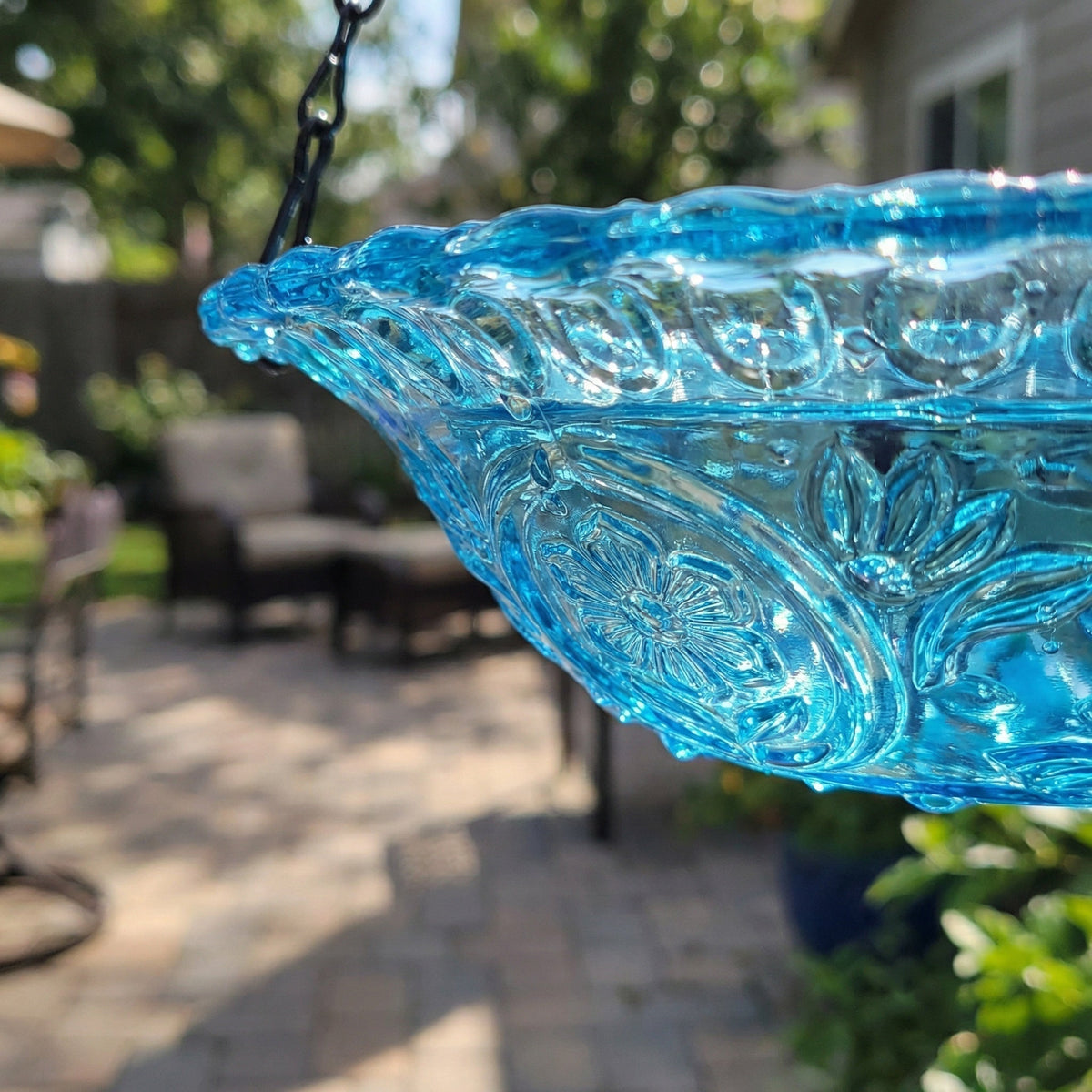 Solar-Powered Hanging Bird Bath Fountain with Two-Tier Glass Bowl and Metal Chain Hook