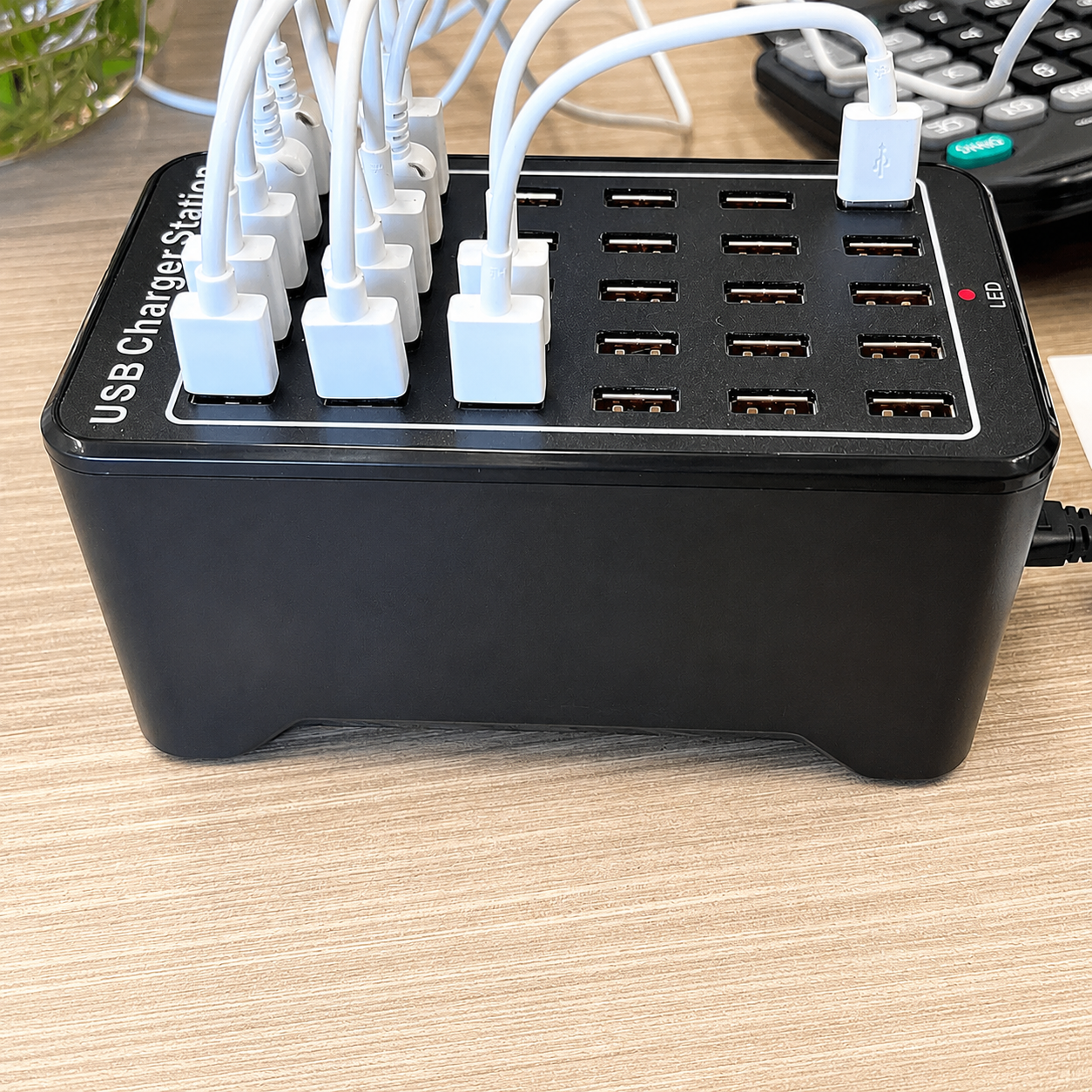 USB Charger 30 Port Multi-Device Charging Station with 150W Power & Anti-Slip Base