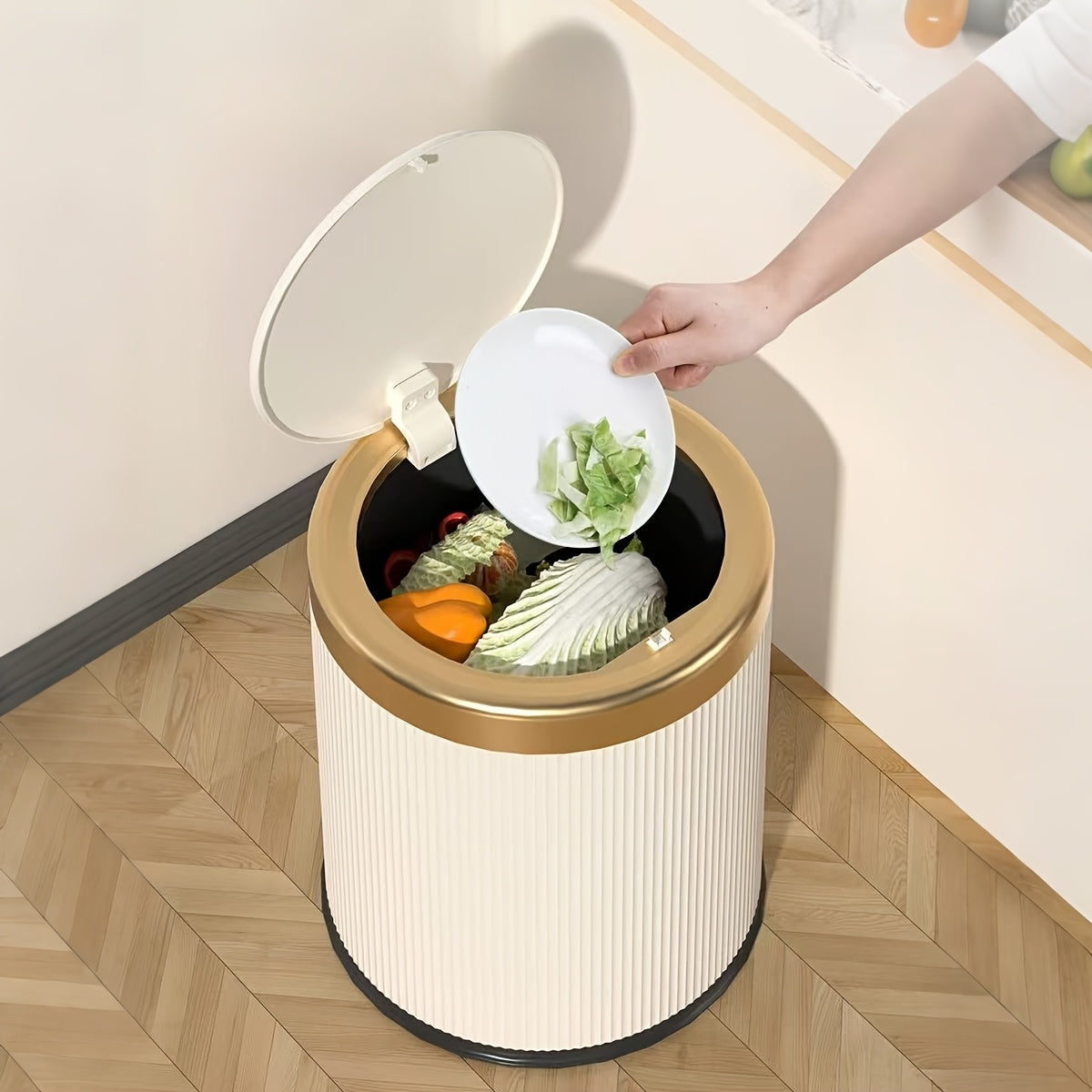 Luxury Oval Trash Can