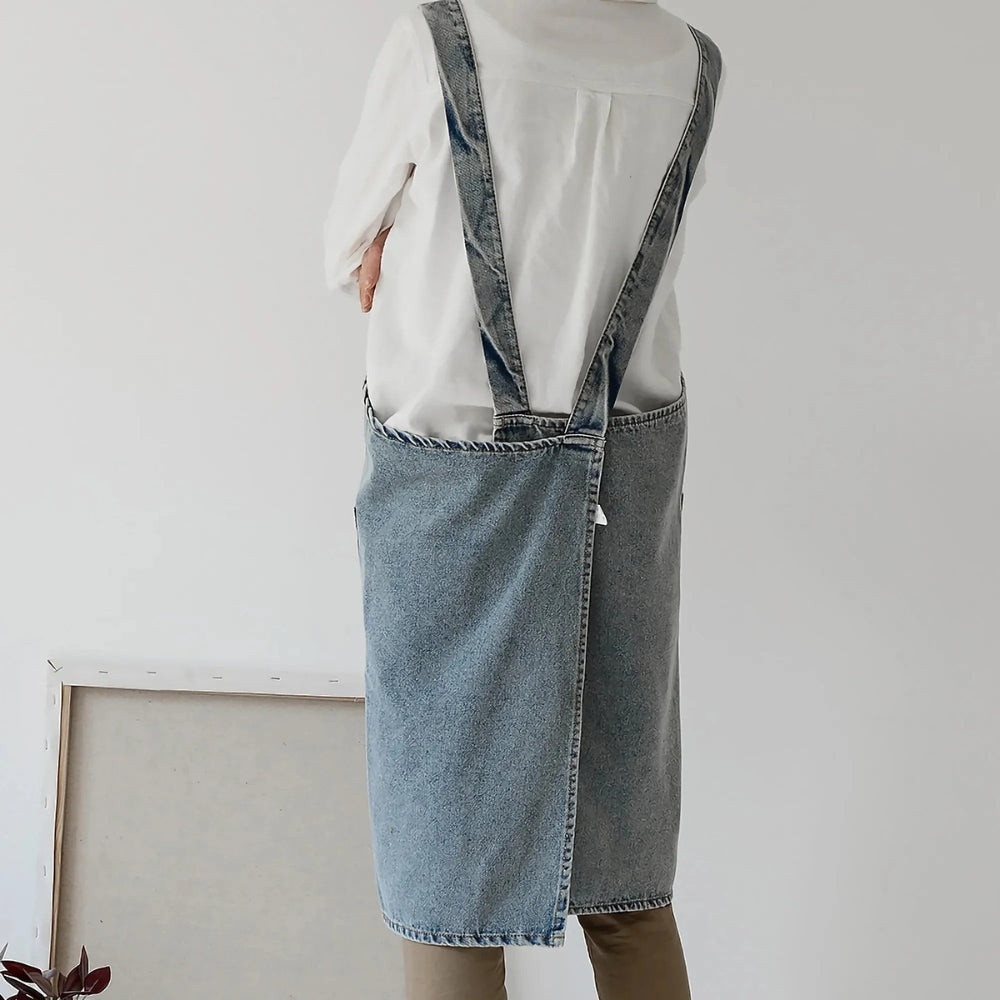 Casual Cotton Denim Apron with Deep Front Pockets for Cooking, Baking & Gardening