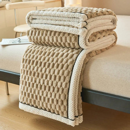 Cozy Bubble Fleece Throw Blanket - Soft Sherpa Blanket for All-Season Comfort