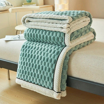 Cozy Bubble Fleece Throw Blanket - Soft Sherpa Blanket for All-Season Comfort