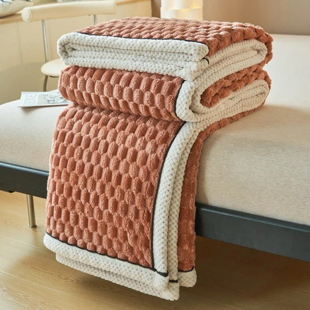 Cozy Bubble Fleece Throw Blanket - Soft Sherpa Blanket for All-Season Comfort