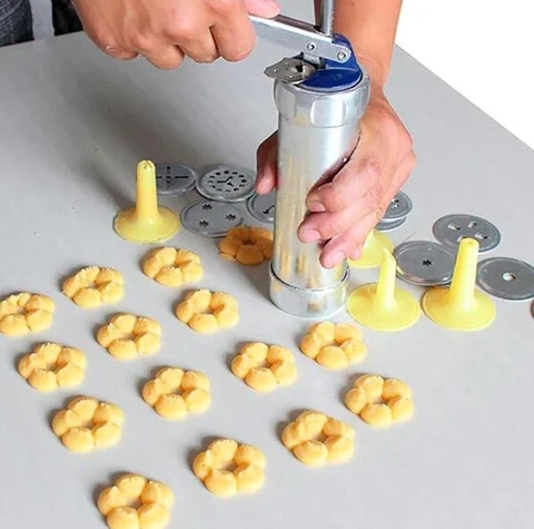 Cookie Press with Interchangeable Patterns for Quick and Easy Holiday Cookie Baking
