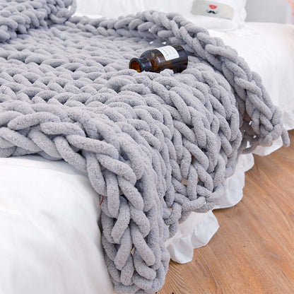 Handmade Chunky Knitted Throw Blanket - Soft Hypoallergenic Microfiber, 6 Colors