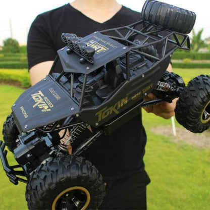 4x4 Rock Crawler Monster Truck RC Car with Shockproof Suspension and 2.4GHz Control