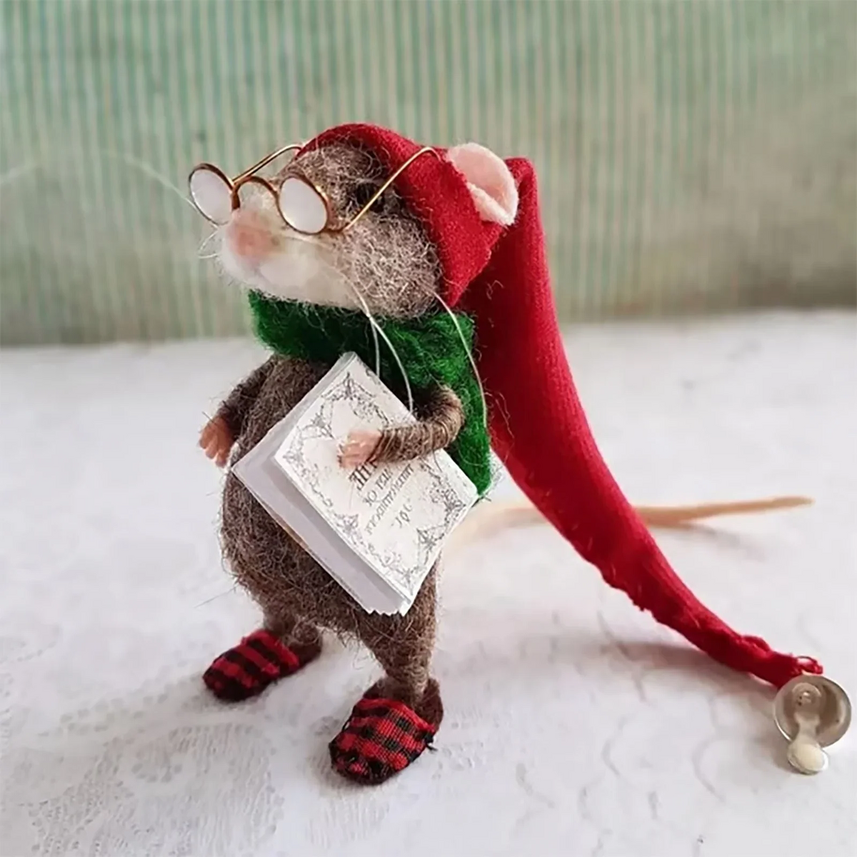 Needle Felted Mouse DIY Craft Kit Handmade Christmas Mouse Making Set for Beginners to Intermediates