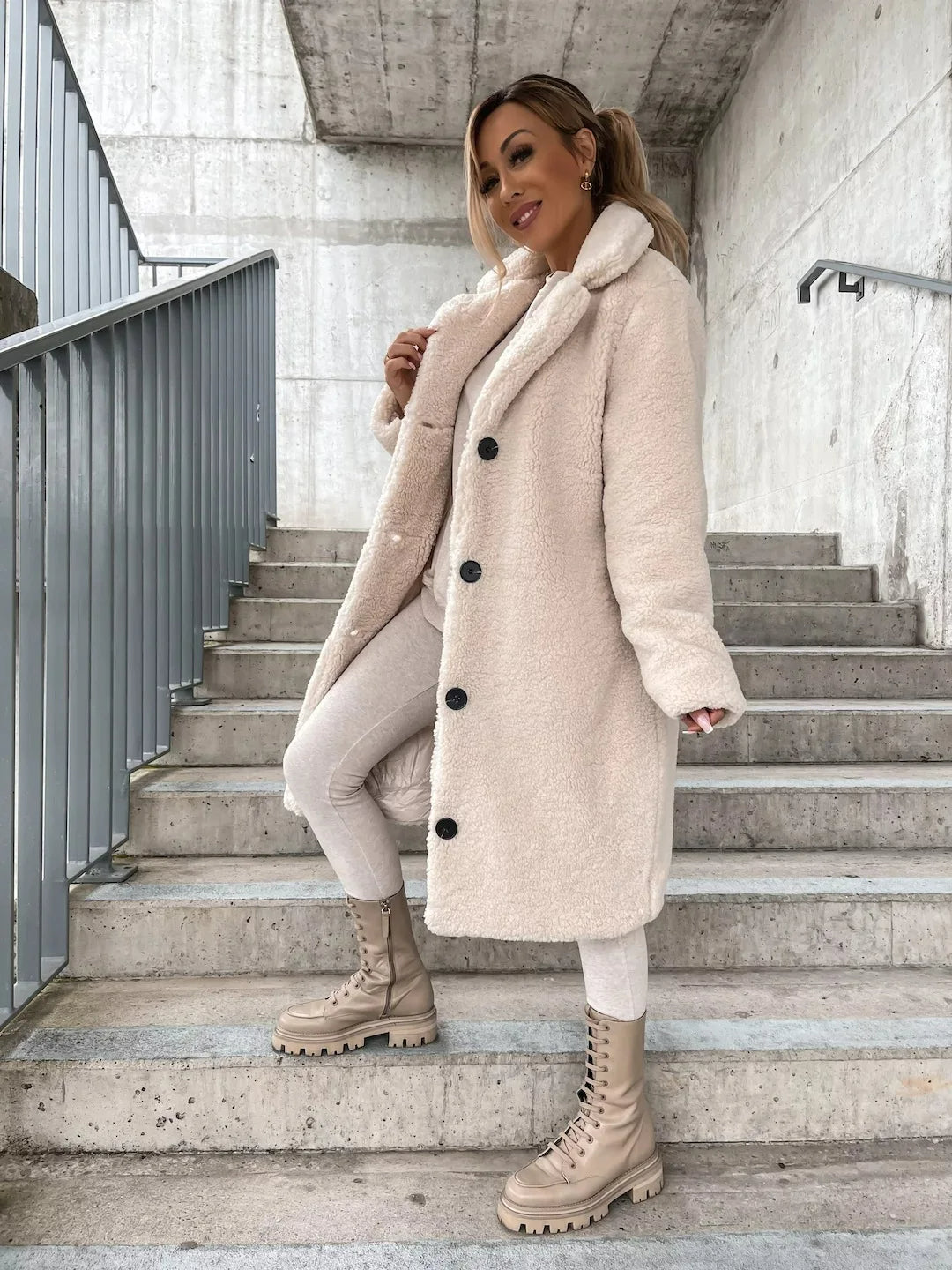 Women's Cozy Plush Trench Coat with Soft Durable Fabric for Versatile Everyday Wear