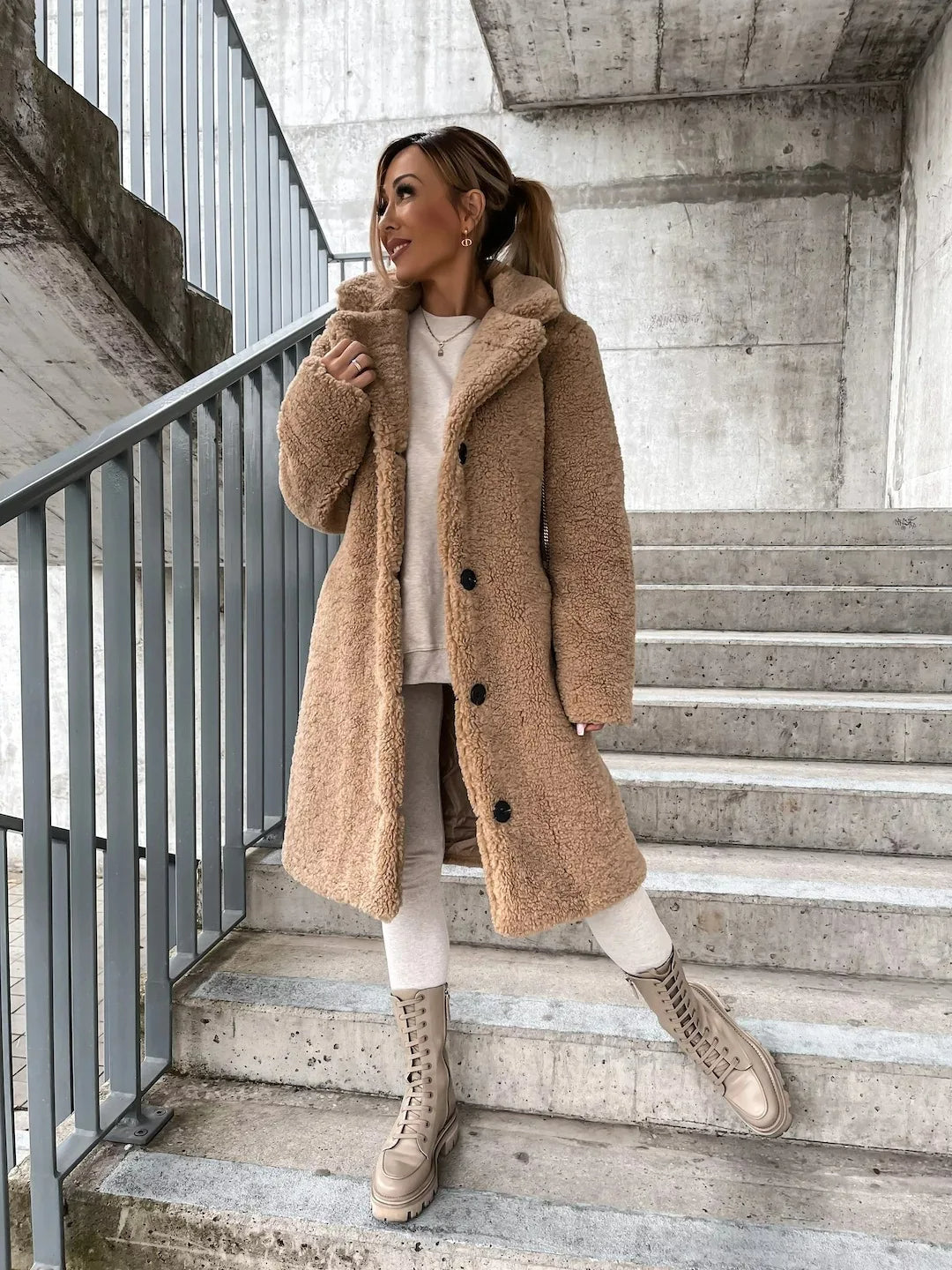 Women's Cozy Plush Trench Coat with Soft Durable Fabric for Versatile Everyday Wear