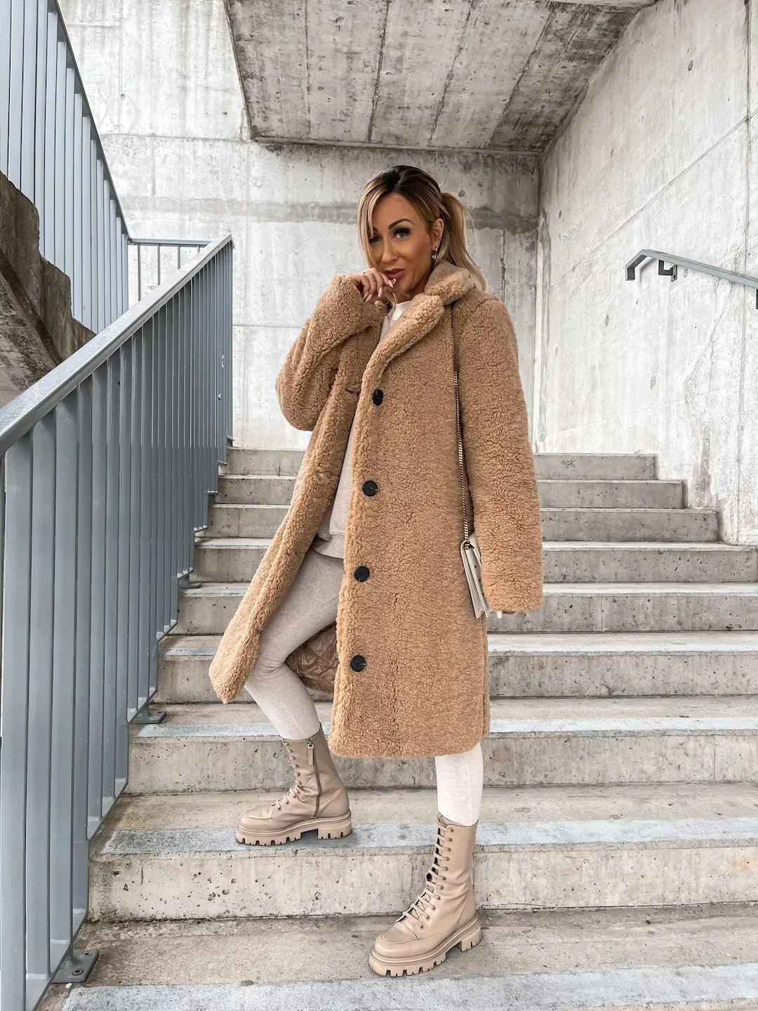 Women's Cozy Plush Trench Coat with Soft Durable Fabric for Versatile Everyday Wear