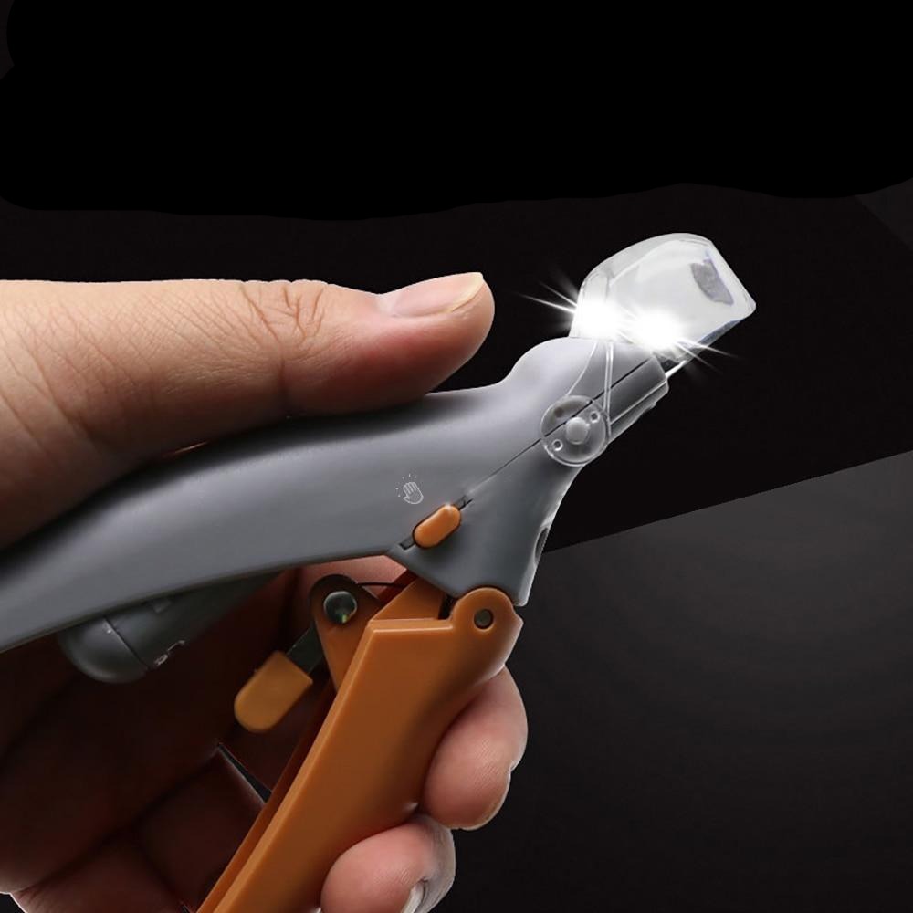 Professional Pet Nail Clipper with LED Light and 5x Magnification for Safe Trims